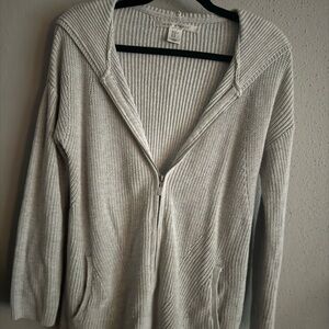 Max Studio Soft Gray Knit Top